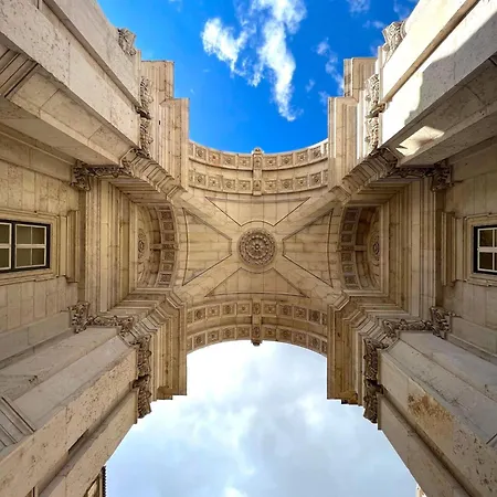 منزل للإقامة Private Room In A Historic Lisbon Building On Rua Augusta *