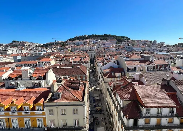 Private Room In A Historic Lisbon Building On Rua Augusta منزل للإقامة Lisboa